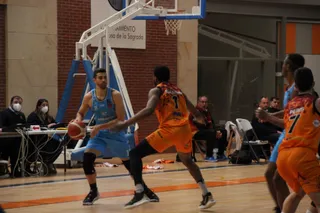 Imagen del Carbajosa Basket – Basket Navarra | FOTO SALAMANCA24HORAS.COM