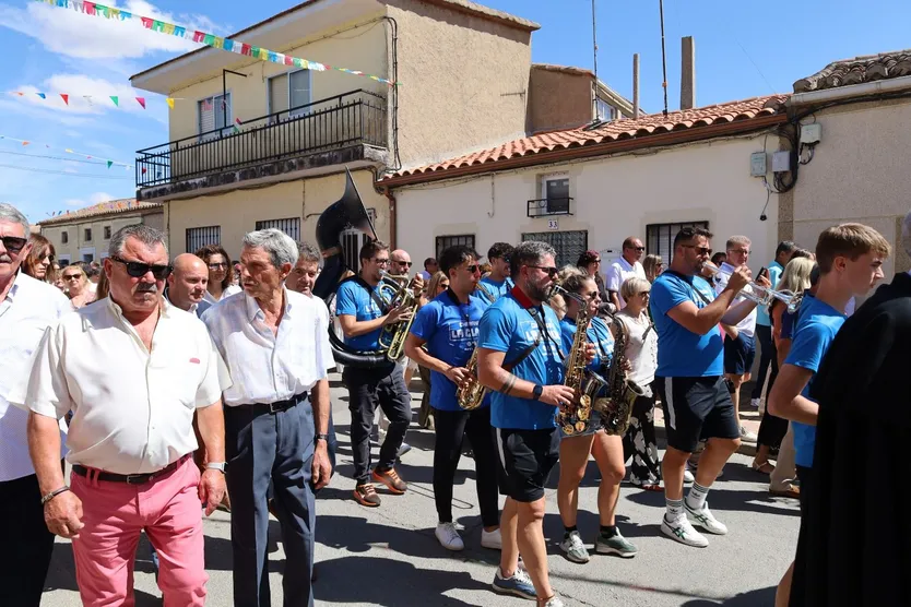 Procesión de la Virgen de la Vega en Villoria (2)