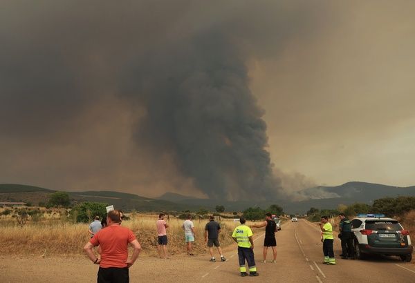 Incendio forestal en el Parque Natural de las Batuecas Sierra de Francia, en el termino municipal de Serradilla del Llano (Salamanca). Foto ICAL