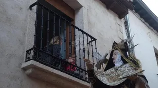 Fervor popular en el regreso de Santa Teresa a la clausura