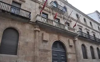 Ganemos Salamanca denuncia falta de información en la instalación de videocámaras en la Diputación