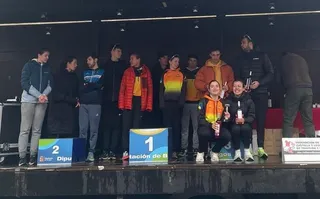 Victoria de la Escuela Triatlón Salmantina en el Autonómico de Relevos Mixtos | FOTO Escuela Triatlón Salmantina