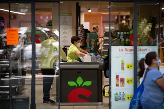 Entrada de un supermercado