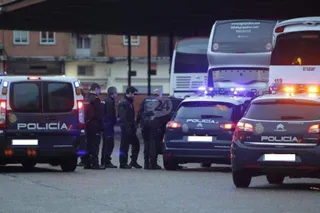 Policía Nacional en la estación de autobuses en una foto de archivo