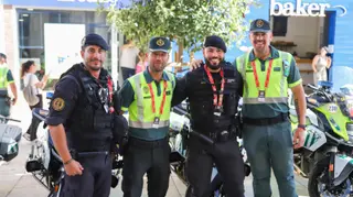 Los cuatro guardias civiles salmantinos que acompañan a La Vuelta.