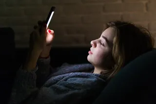 Adolescente con el móvil | EUROPA PRESS