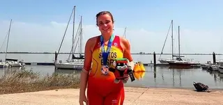 Carla Santos.