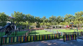 Plaza de Burgos juegos infantiles
