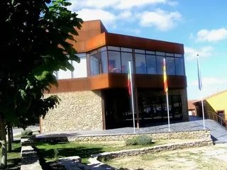 El pleno aprueba anular la cesión de locales municipales a la AECT y Vinduero-Vindouro
