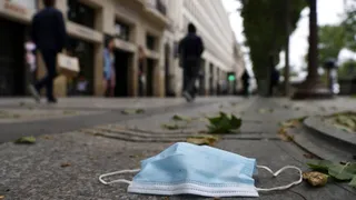 Mascarilla en el sueli