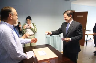 Los afiliados del PP podrán votar este lunes a Feijóo como presidente del partido en asambleas en toda España