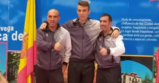 Hugo Corona, Eduardo Sampedro y Juan Carlos Corona, del Club Deportivo Amigos de Monterrubio.