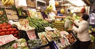 El comercio minorista sigue sin dar muestras de recuperación por la dificultad de las familias para tirar del consumo