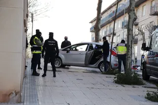 Redada policial en la calle Félix de Montemar