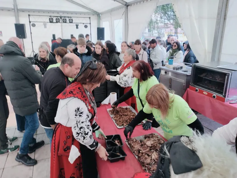 Protección Civil de Guijuelo, nombrado Matancero de Honor en la Matanza de Campillo de Salvatierra