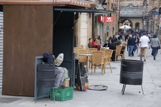 Puesto de castañas de Salamanca abierto