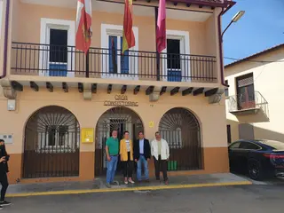 Eloy Ruiz durante su visita a Matilla de los Caños y Villalba de los Llanos. Foto de twitter| @eloy1271
