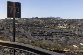 Incendio de Navalacruz a su paso por el término municipal de Riofrío. ICAL