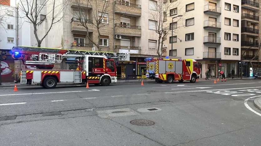Bomberos en la avenida de María Auxiliadora