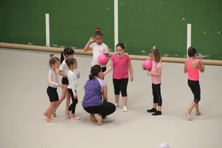 Exhibición de gimnasia rítmica en Villares de la Reina