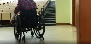 Escena incluida en el vídeo denuncia