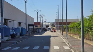 Señalización de las plazas de aparcamiento en las calles de Morse y Pasteur, en El Zurguén