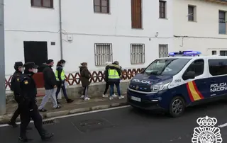 La operación contra el fraude de ciudadanos marroquíes que se empadronaban en Salamanca para cobrar ayudas y volvían a su país a vivir acaba con 15 detenidos