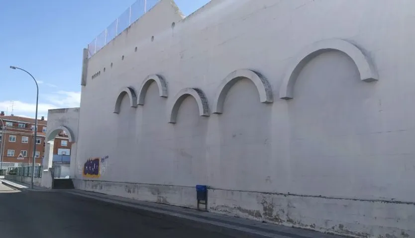 Villares de la Reina, frontón (3)