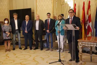 Carlos García Carbayo, preside el acto de homenaje a los funcionarios municipales con motivo de la festividad de Santa Rita.