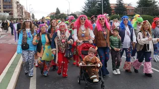 GALERÍA | El pasacalles de Carnaval en Santa Marta llena de risas y diversión la tarde