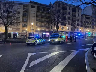 Un turismo atropella a una mujer en la plaza de la Fuente