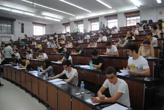 Casi 2.500 estudiantes se enfrentan a la nueva 'Selectividad'
