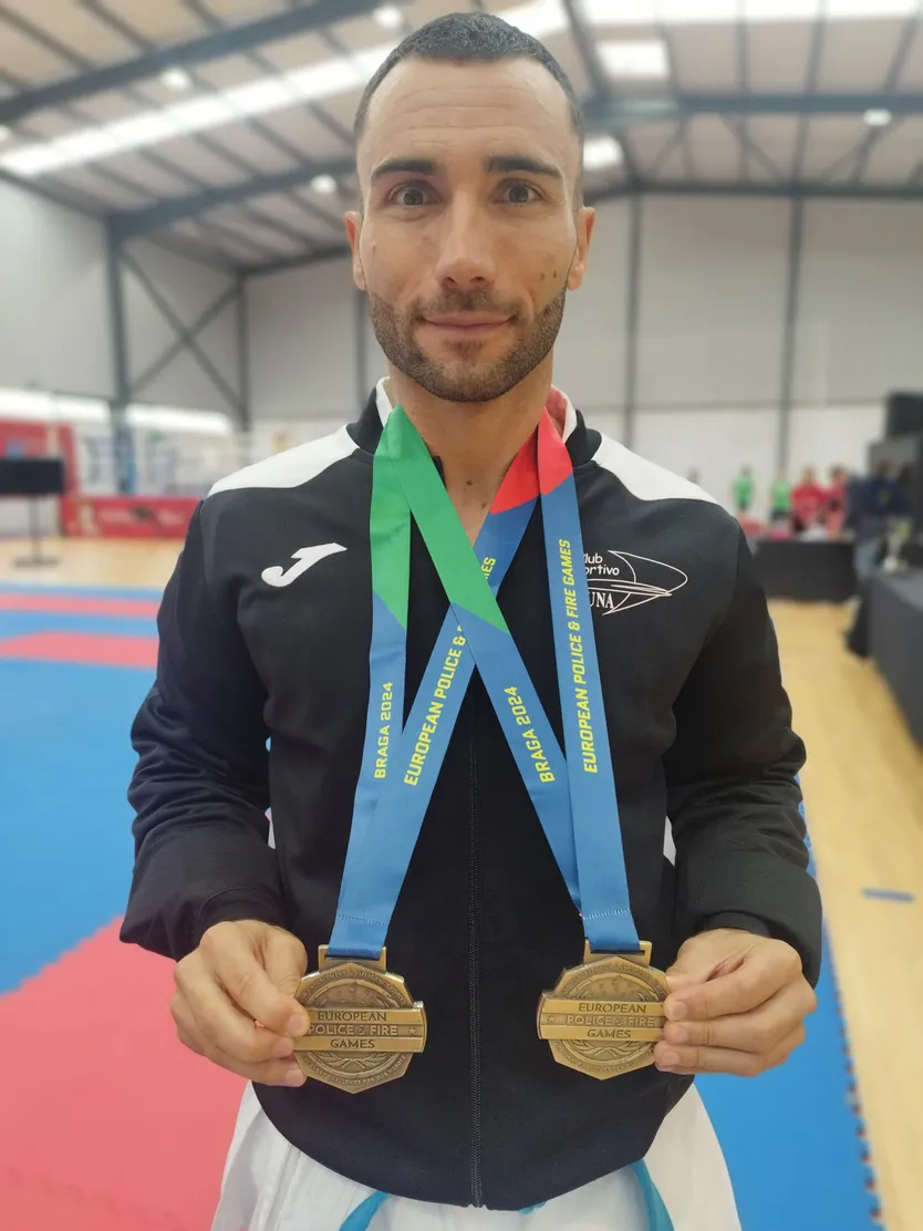 Kike Nieto, segundo por la izquierda, en el doble oro conseguido en el Campeonato de Europa de Braga