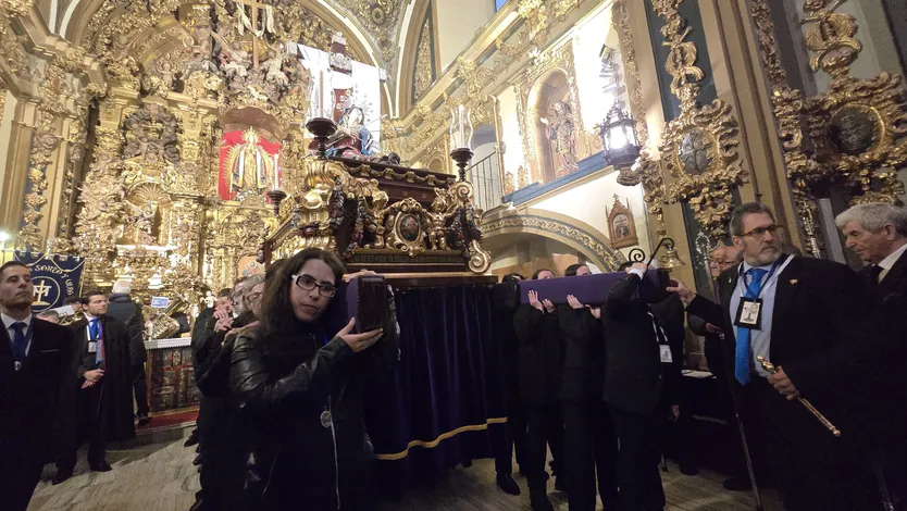 Procesión del Vía Matris de la Ilustre Cofradía de la Vera Cruz, Viernes de Dolores de 2025