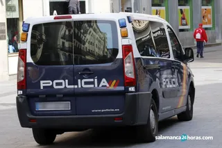 Policia nacional calle toro (2)