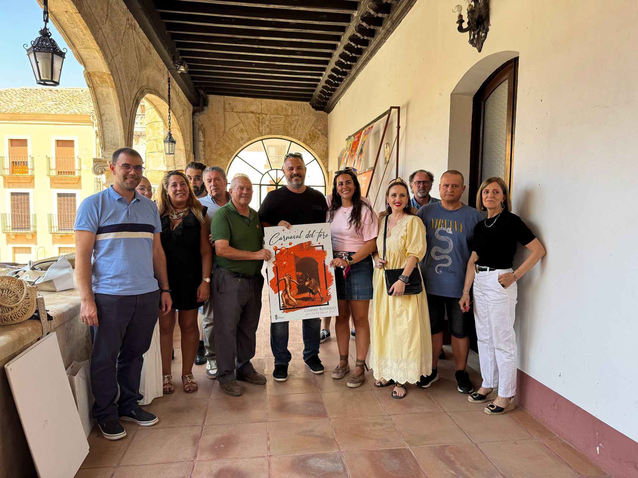 Imagen ganadora del Cartel del Carnaval del Toro 2027, obra del fot&oacute;grafo Emilio Hern&aacute;ndez. Ayuntamiento de Ciudad Rodrigo