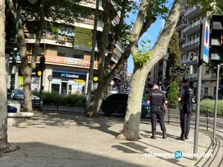 Dos indigentes acosan a una quiosquera del paseo de Carmelitas