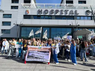 Huelga estatuto marco en las puertas del Hospital de Salamanca