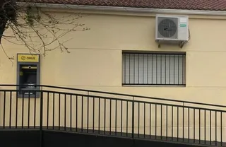 Mozárbez ha sido el último pueblo de la provincia en instalar cajero automático para facilitar este servicio a los vecinos