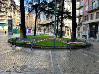 Parques cerrados por viento en Salamanca capital, parque de San Francisco