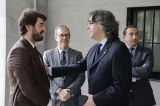 Juan García-Gallardo, Mariano Veganzones y Luis Francisco Martín en Béjar. FOTO ICAL
