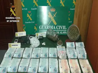 La Guardia Civil desmantela una red de importación de droga para su comercialización por todo el país