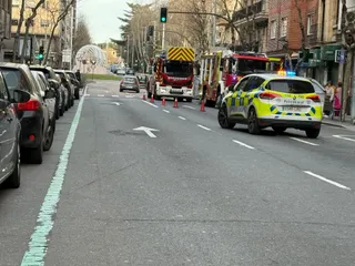 Bomberos y Policía Local desplazados en Torres Villarroel por un susto en una pastelería