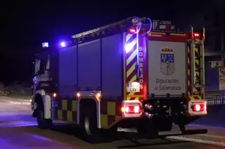 Bomberos Diputación de noche. Archivo