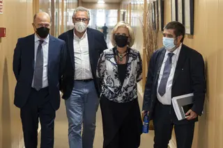 La consejera de Sanidad se ha reunido con el presidente del Colegio de Médicos de Castilla y León. ICAL