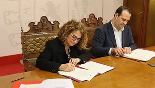 La Universidad de Salamanca y el Ayuntamiento de Santa Marta renuevan el acuerdo para prestar servicios odontológicos a niños y mayores de 60 años
