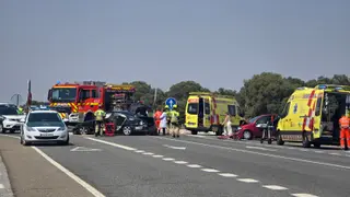 Accidente en Buenavista en una colisión frontal entre dos vehículos