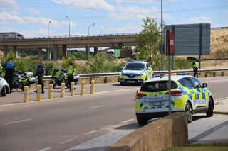 Policía Local y Guardia Civil en una intervención en la carretera de Aldeatejada (10)