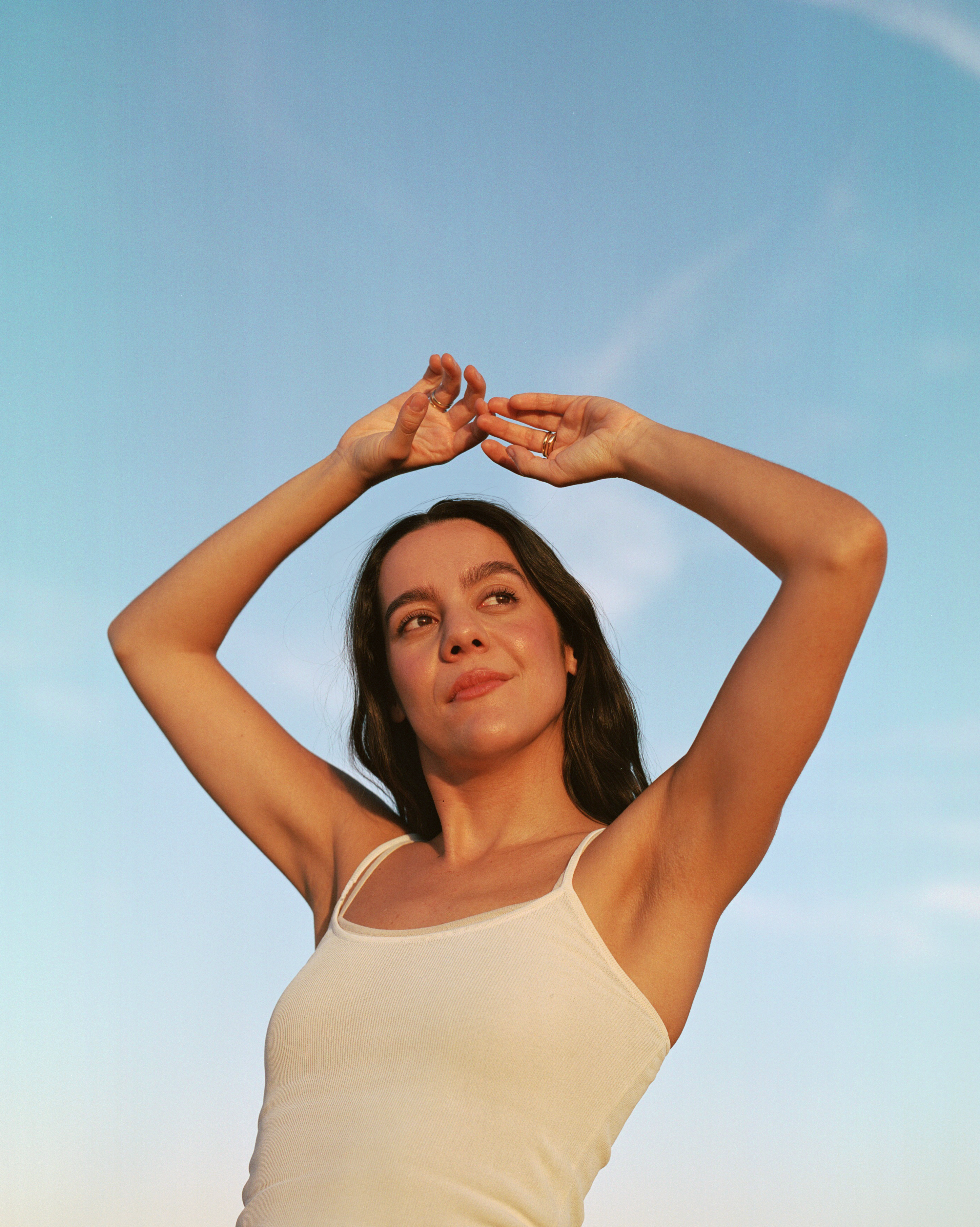 Valeria Castro, En Una Foto Promocional