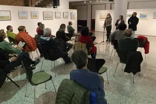 La alcaldesa de Peñaranda, Carmen Ávila, ha inaugurado la exposición de Jordi Sangenís